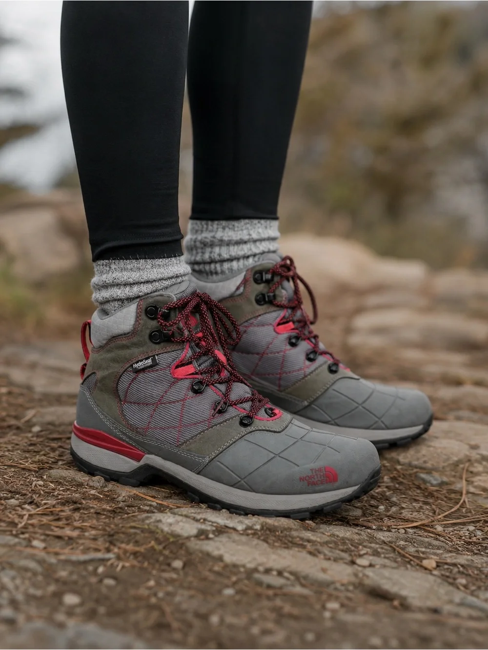The North Face Gray and Pink Sierra Mid Waterproof Winter Hiking Boot Size 9.5